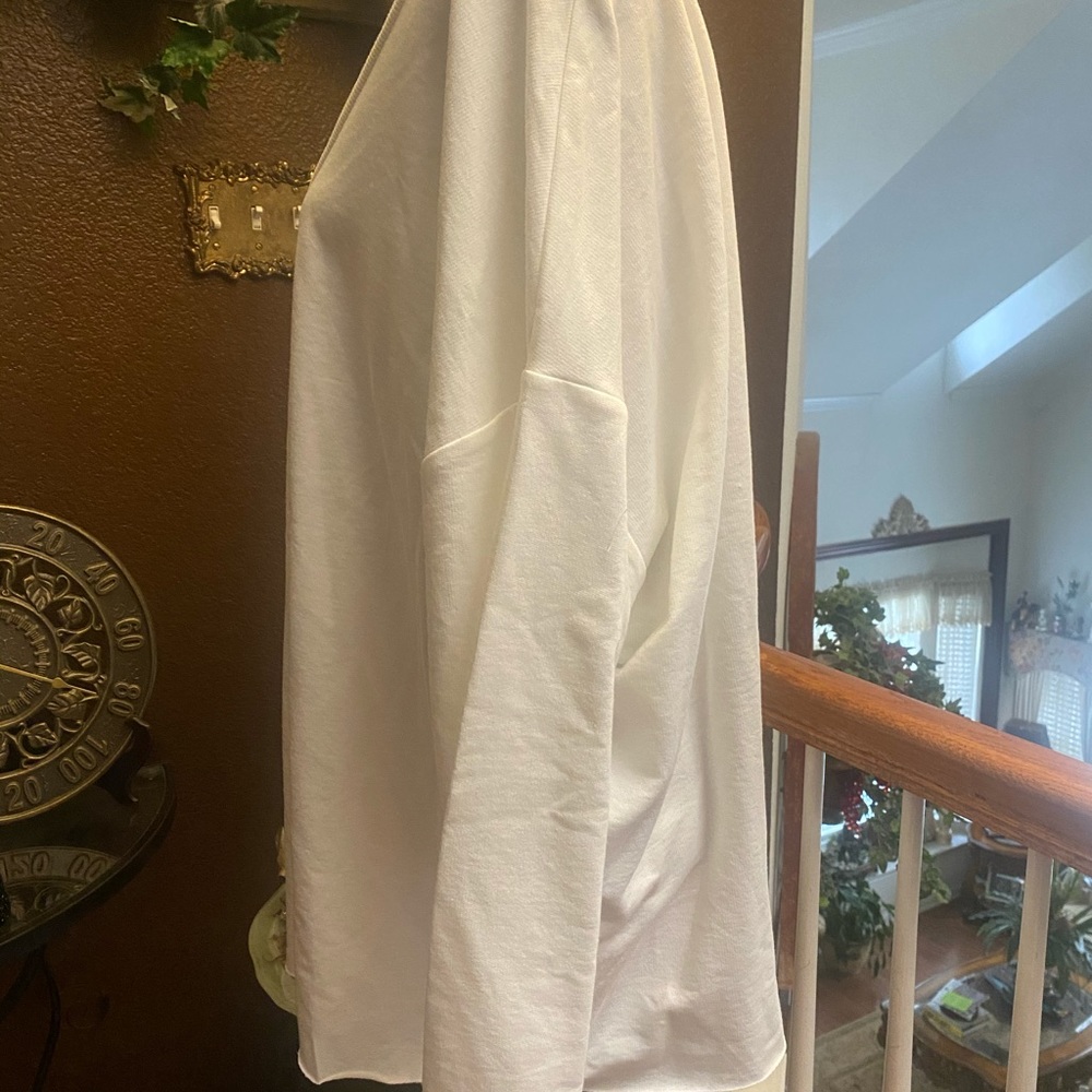 New PLUS White Knit Long Sleeve Oversized Knit Top - Picture 5 of 5
